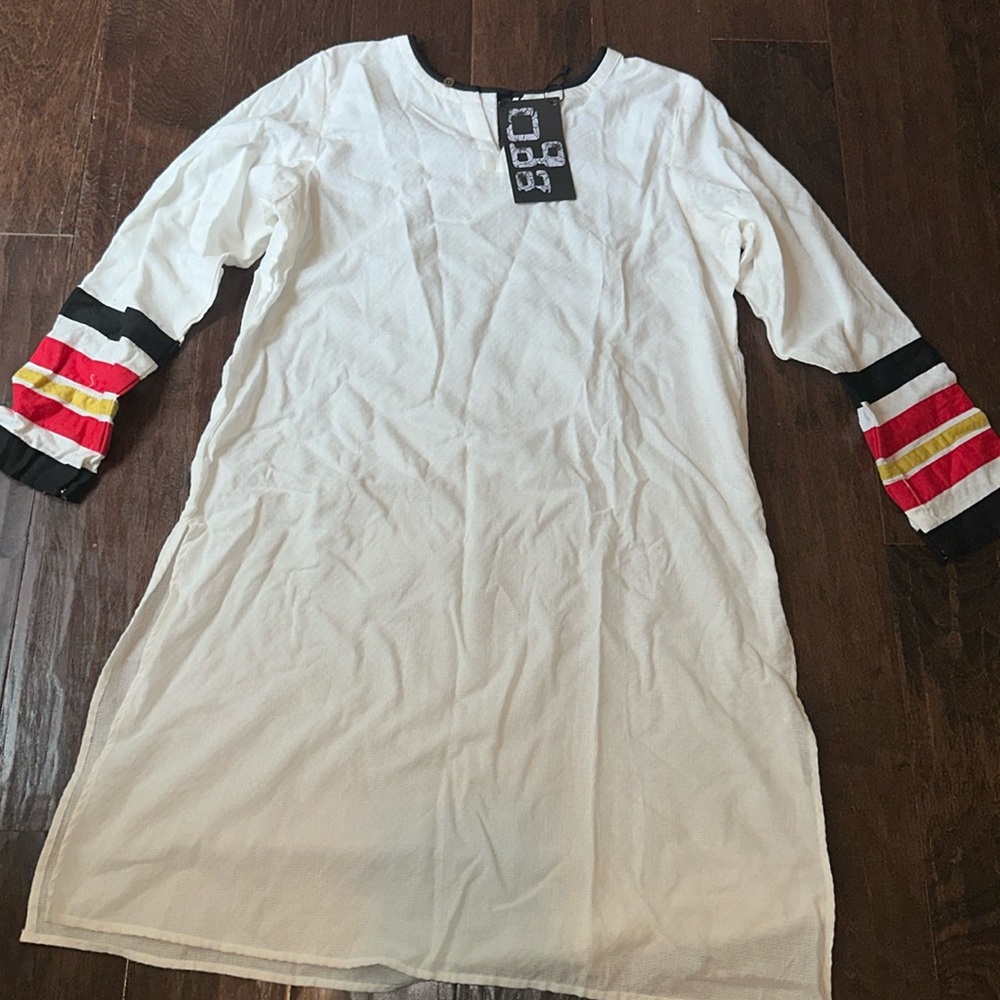 Pakistani Ego, women’s size Large, NWT